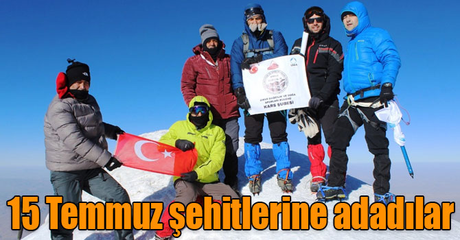 Ağrı Dağı tırmanışını 15 Temmuz şehitlerine adadılar