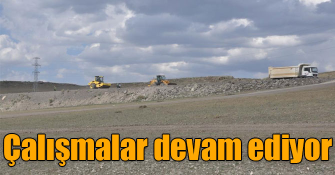 Kağızman yolunda yol yapım çalışmaları devam ediyor