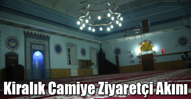 Kars'ta Kiralık Camiye Ziyaretçi Akını