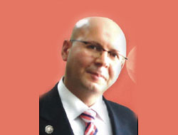 Sanat Katoloğu'nda Bir Kars'lı