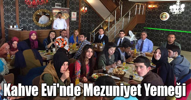 Kahve Evi'nde Mezuniyet Yemeği
