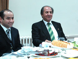Gaz lambası ışığında Vali oldu