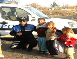 Kars'ta “Neşeli Çocuklar” projesi