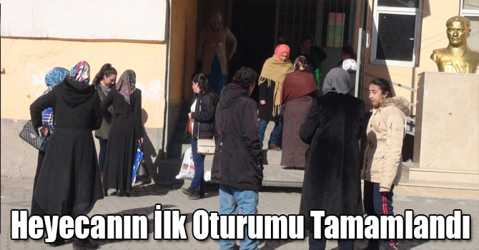Kars'ta TEOG sınavının İlk Oturumu Bugün Sona Erdi