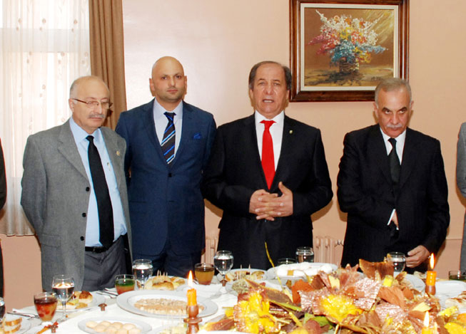 Yargıç Harmankaya, kokteyl'de