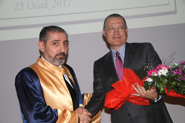 Ardahan Üniversitesi Rektörü Biber Görevi Devraldı