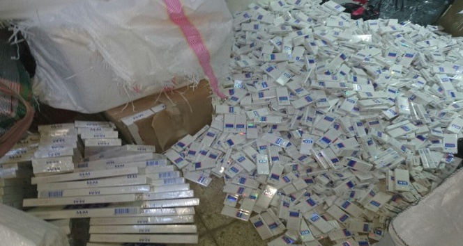 Çocuk Beslenme ve Kalem Çantalarında 7 bin Paket Kaçak Sigara Ele Geçirildi