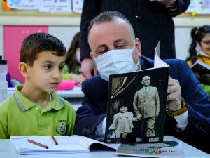 Başkan Ayhan’dan ‘Kitap Kumbaram’ projesine destek çağrısı