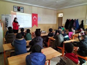 AKUT Eskişehir’den Muş’taki öğrencilere afet bilinçlendirme semineri