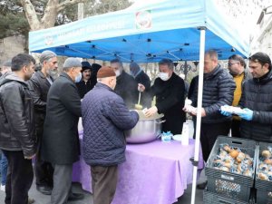 Sabah namazı sonrası çorbalar Melikgazi’den