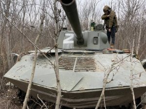 Ukrayna ordusu, Harkov’da Rus tankları ve zırhlı araçlarını imha etti