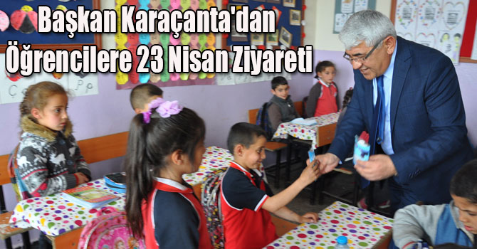Kars Belediye Başkanı Murtaza Karaçanta'dan Öğrencilere 23 Nisan Ziyareti