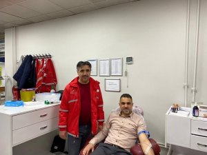 Kan stoku azaldı, Kızılay şube başkanı kan bağışında bulundu