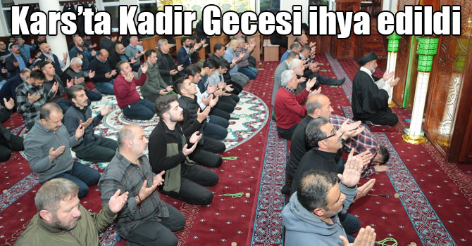 Sahibu-z Zaman Kamer Camii'nde Kadir Gecesi ihya edildi