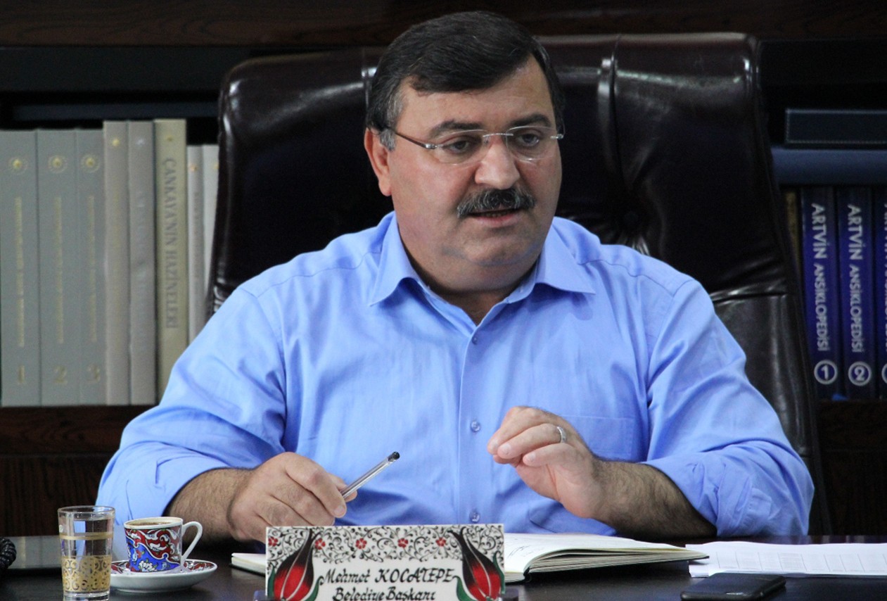 "Artvin Belediyesi Hayvanlara Bakıyormuş Diye Kars’dan Buraya Köpek Gönderiyorlar"