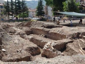Tokat’ta okulun temel kazısından tarih çıktı