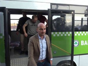 Özel firmaların yüzde 70’lik zammına tepki gösteren başkan, belediye otobüslerini uygun fiyatla vatandaşın hizmetine sundu