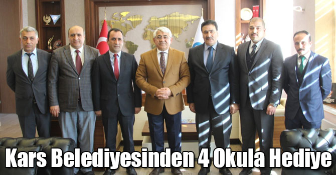 Kars Belediyesinden 4 Okula Hediye