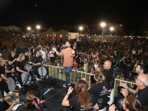 Aydın Büyükşehir Belediyesi Tekstil Park Yaz Konserleri devam ediyor