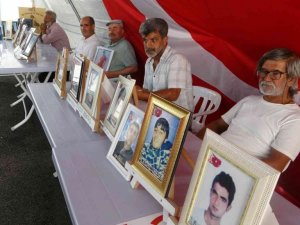 Diyarbakır’da aileler bin 61 gündür evlat nöbetinde