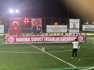 Polis futbol turnuvasında ’kadına şiddete’ dikkat çekti