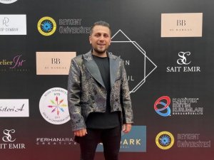 Yerli ve yabancı ünlüler modanın mimarı Demiray’dan giyiniyor