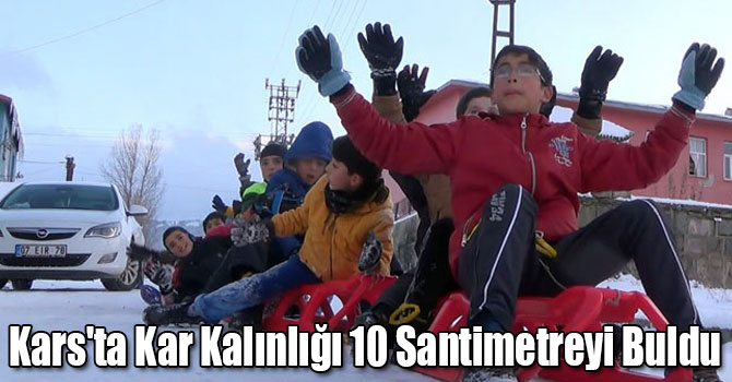 Kars'ta Kar Kalınlığı 10 Santimetreyi Buldu