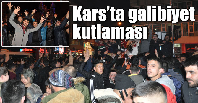 Fenerbahçe galibiyeti Beşiktaşlıları Kars’ta sokağa döktü