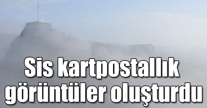 Sis altında kalan Kars Kalesi kartpostallık görüntüler oluşturdu
