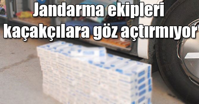 Kars’ta iki otobüste 930 paket kaçak sigara çıktı