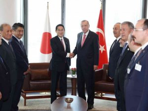 Cumhurbaşkanı Erdoğan, Japonya Başbakanı Kishida ile bir araya geldi