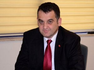 Yeni başkan yardımcısı Gülmez oldu