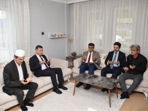 Vali Gürel şehit ailelerinin evine misafir olmaya devam ediyor