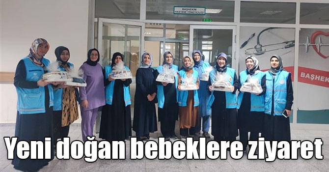 Mevlid-i Nebi gecesinde doğan bebeklere ziyaret