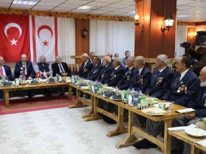 KKTC Cumhurbaşkanı Tatar, Erzincan’da Kıbrıs gazileriyle buluştu
