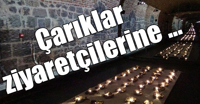 Kars'ta Türk askerlerinin eksi 40 derece soğukta giydiği çarıklar ziyaretçilerine duygu seli yaşatıyor