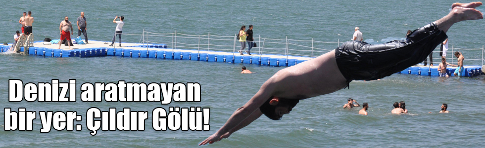 Kars’ta sıcaktan bunalanlar Çıldır Gölü’nde serinliyor