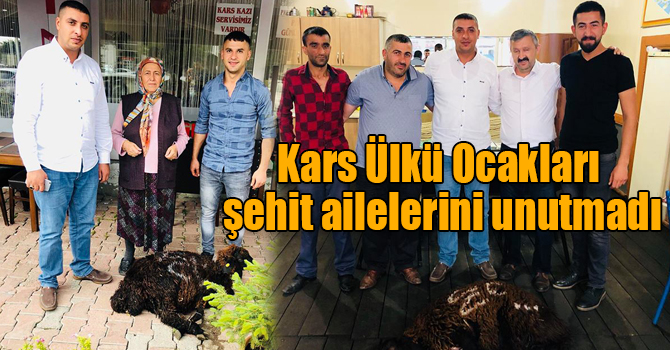 Kars Ülkü Ocakları İl Başkanlığı şehit ailelerini unutmadı