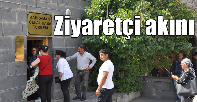 Kars Celal Baba Türbesi'ne ziyaretçi akını