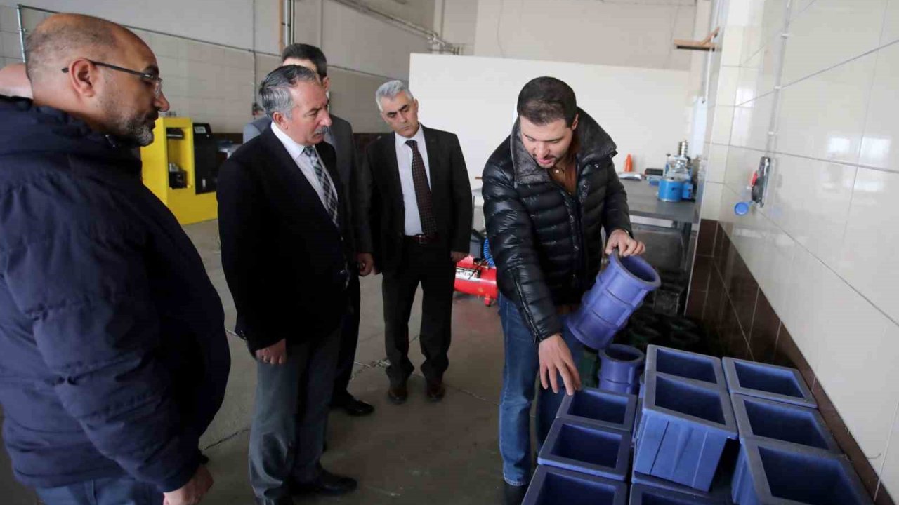 AİÇÜ’de yapı malzemeleri araştırma laboratuvarı açıldı