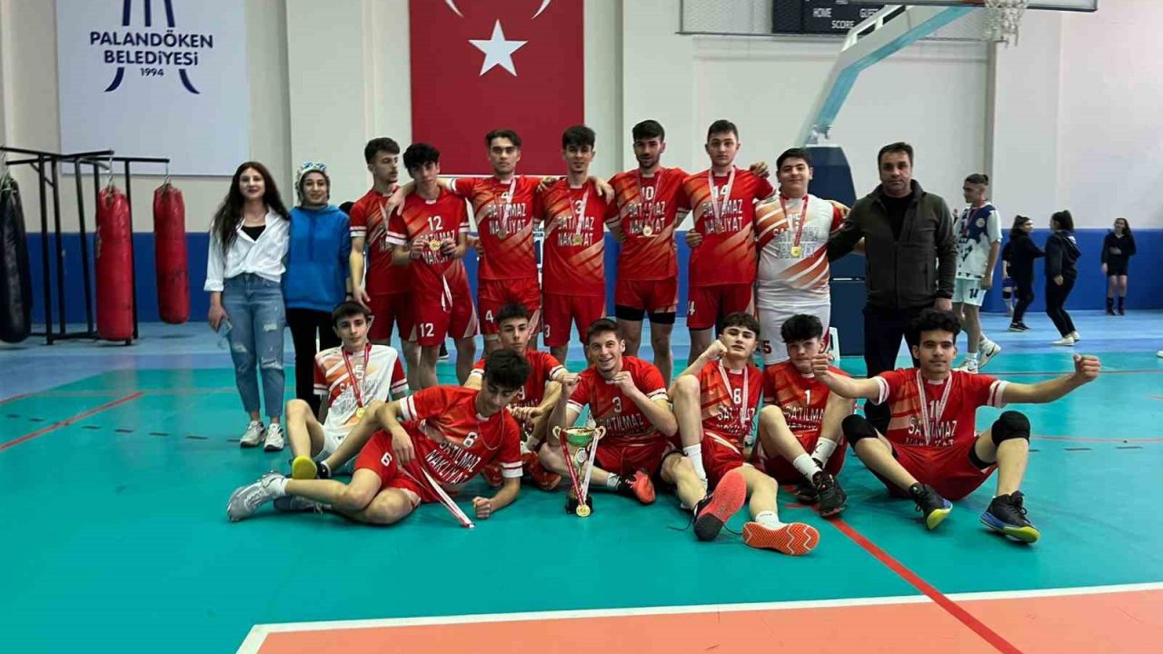 İki takım iki kupa