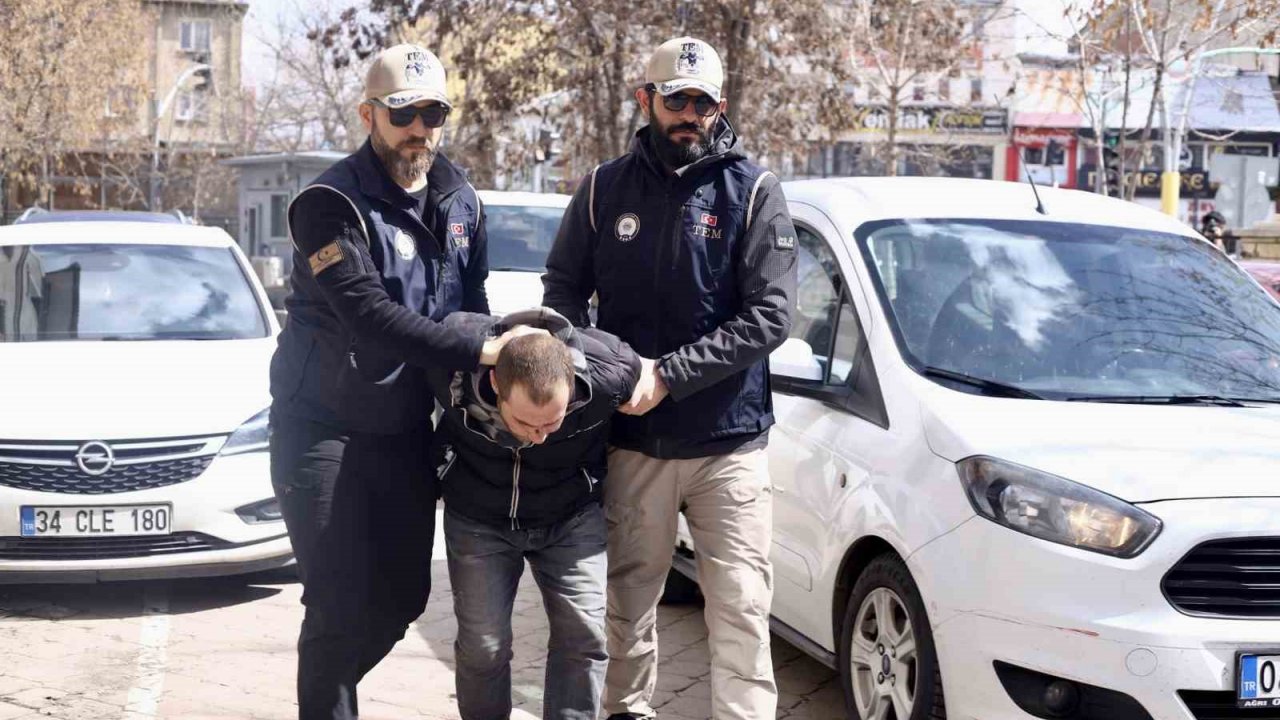 Eylem yapmak üzere Türkiye’ye gelen ve yakalanan terörist adliyeye sevk edildi
