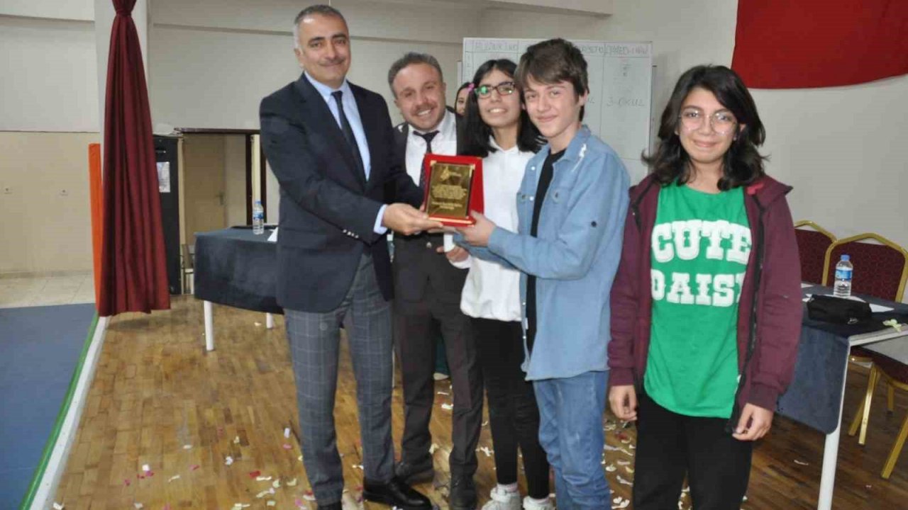 Bulanık’ta “Gençlik Haftası Satranç Turnuvası” yapıldı