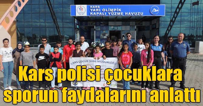 Kars polisi çocuklara sporun faydalarını anlattı