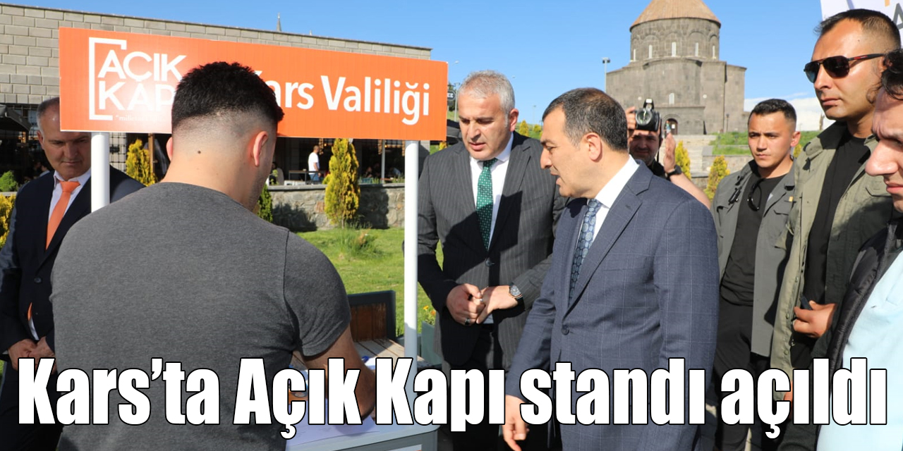 Kars’ta Açık Kapı standı açıldı