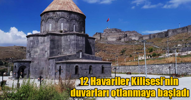 12 Havariler Kilisesi’nin duvarları otlanmaya başladı