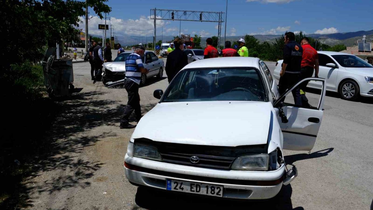 Erzincan’da ki trafik kazalarında 1’i bebek 6 kişi yaralandı