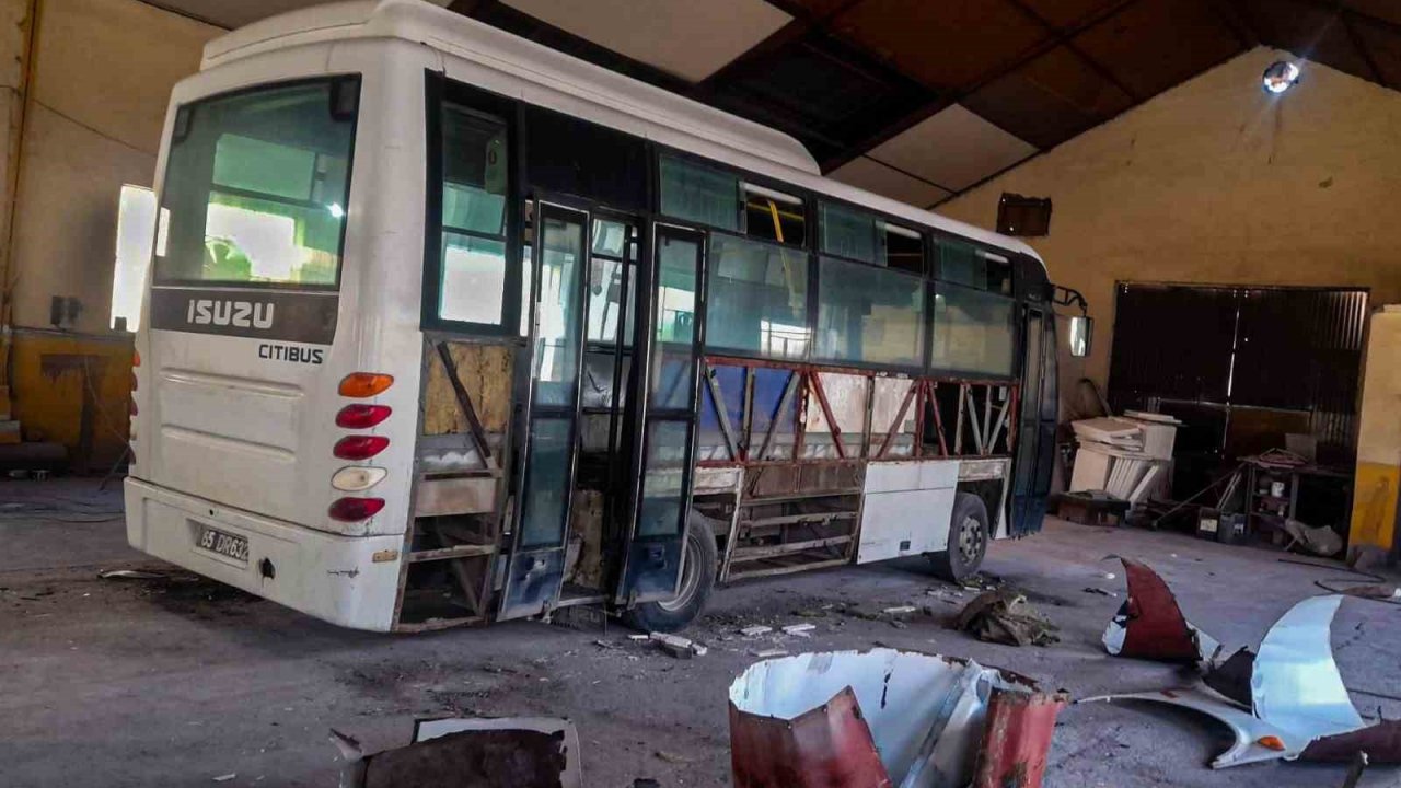 Hurdaya çıkarılan 5 midibüs yeniden onarılarak hizmete alındı