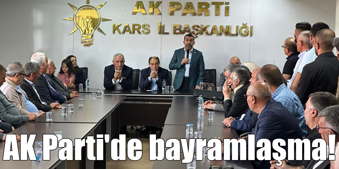 AK Parti'de bayramlaşma programı düzenlendi