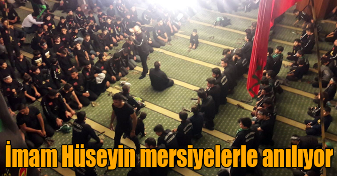 Kars’ta Caferiler İmam Hüseyin’i mersiyeler okuyarak anıyor